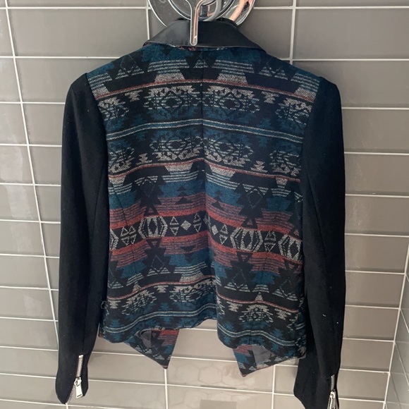 Black Aztec Jacket - Picture 2 of 3